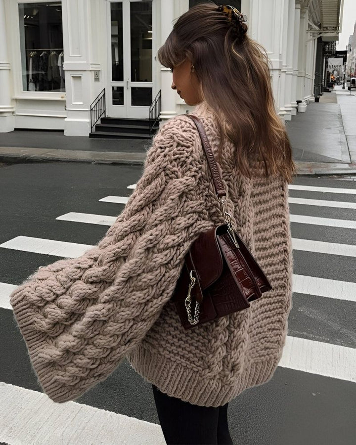 PAOLA - KNITTED OVERSIZED SWEATER