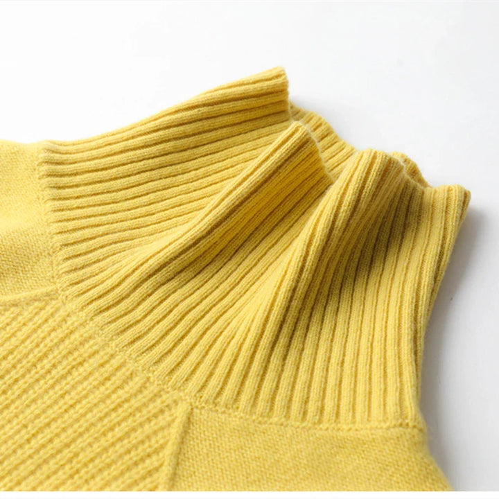 Atlas™ Timantti Cashmere Turtleneck | Diamond Knit Elegance