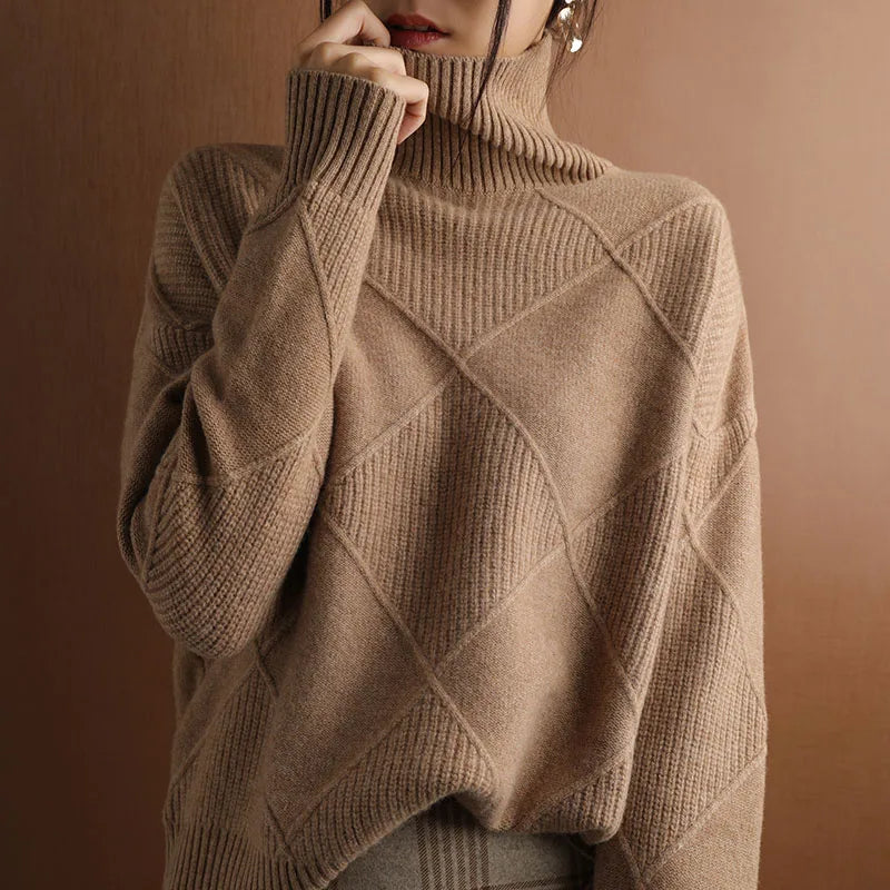 Atlas™ Timantti Cashmere Turtleneck | Diamond Knit Elegance