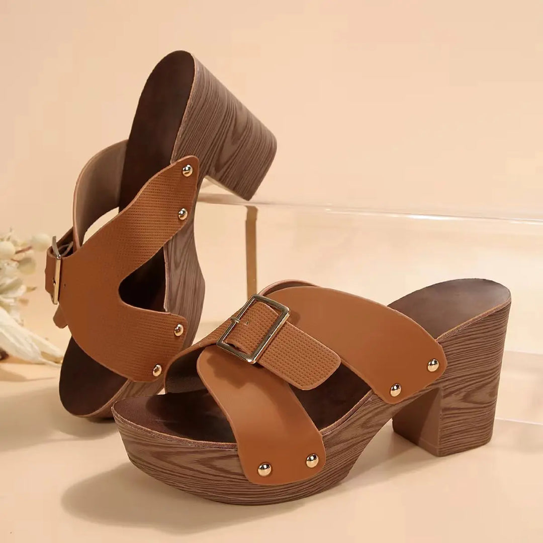 Mera - Elegant Buckled Sandals