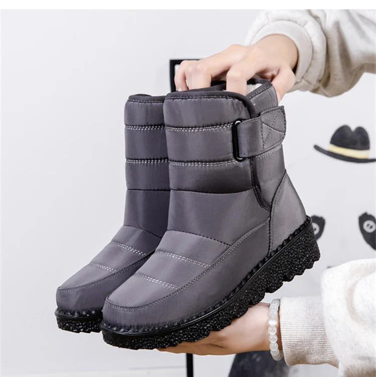 Atlas™ Chunky Waterproof Ankle Snow Boots