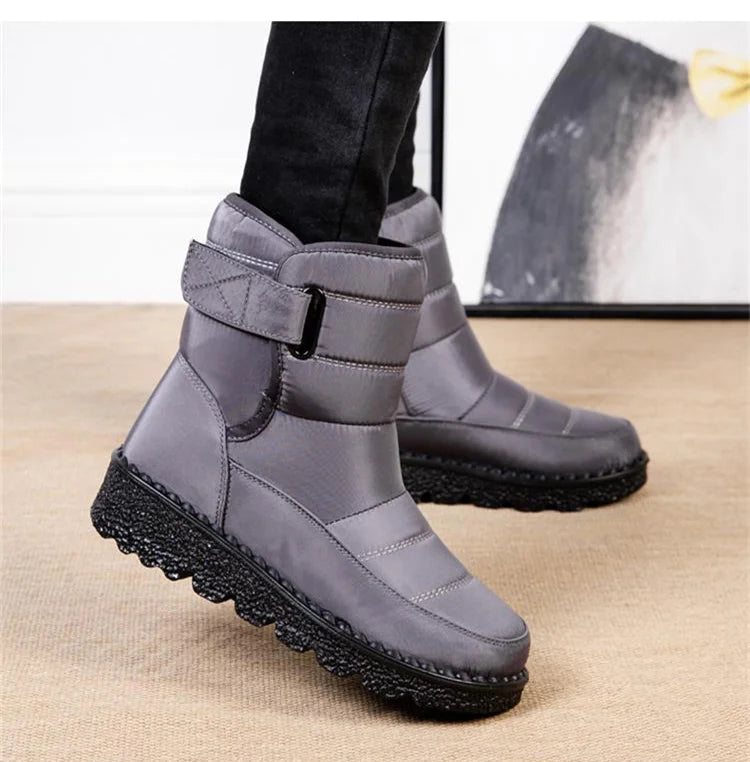 Atlas™ Chunky Waterproof Ankle Snow Boots